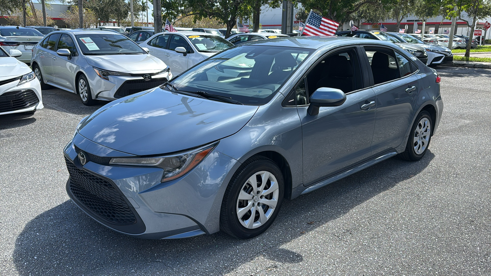 2022 Toyota Corolla LE 3