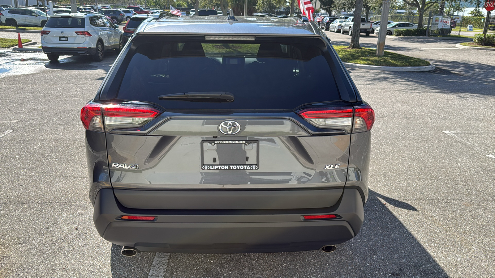 2023 Toyota RAV4 XLE 6