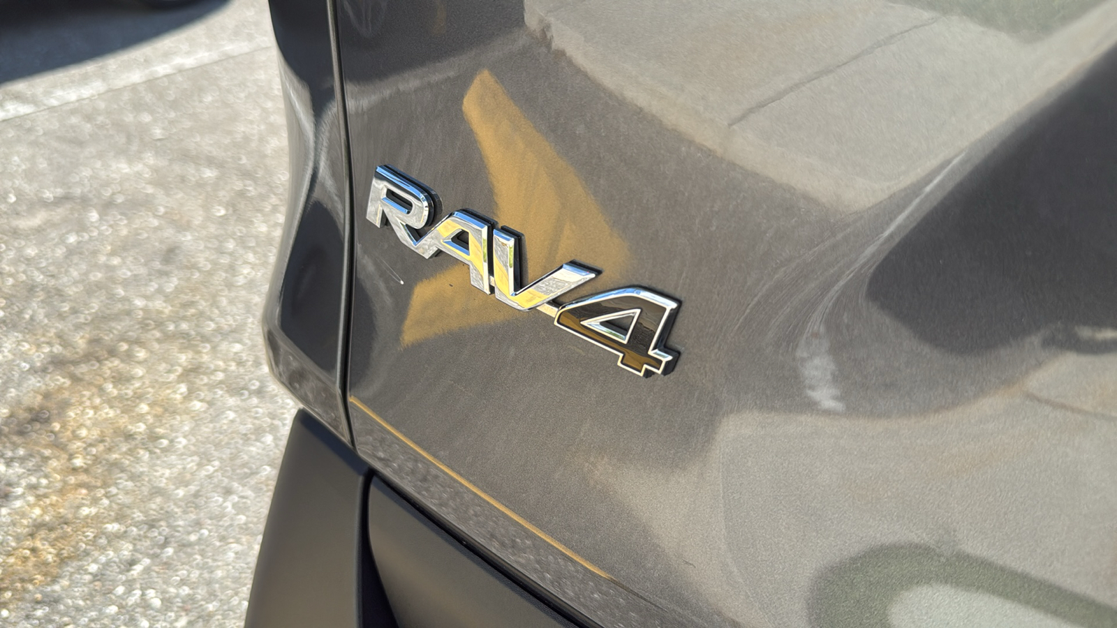 2023 Toyota RAV4 XLE 7