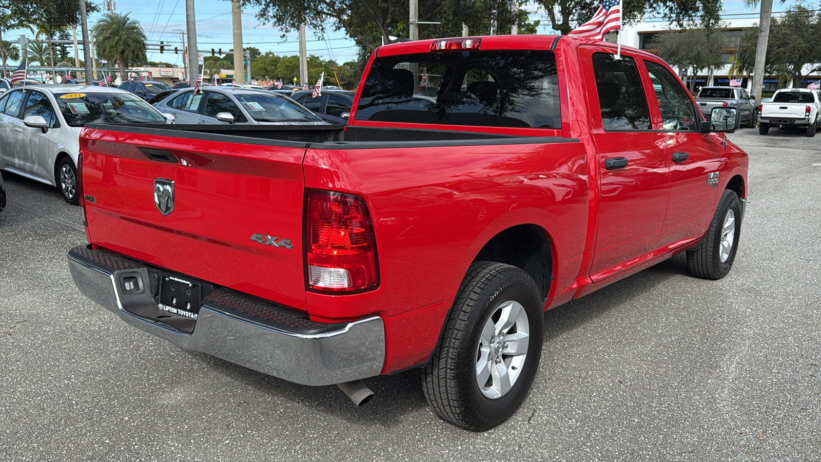 2022 Ram 1500 Classic SLT 10