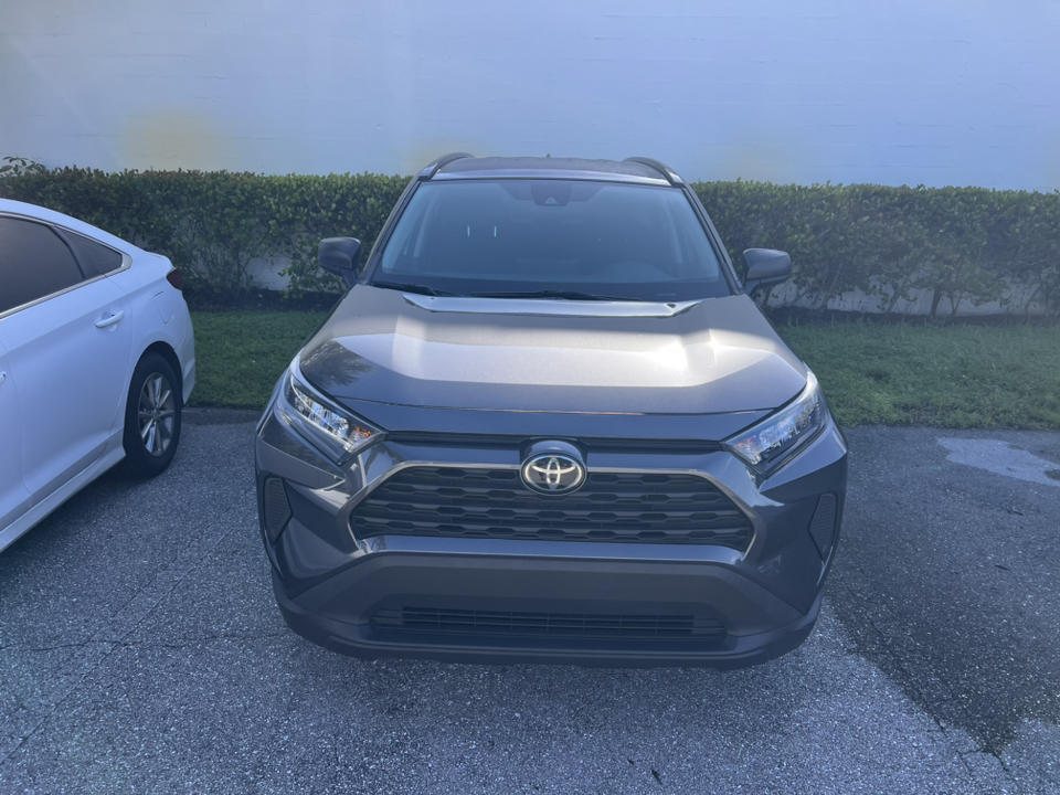 2021 Toyota RAV4 LE 2