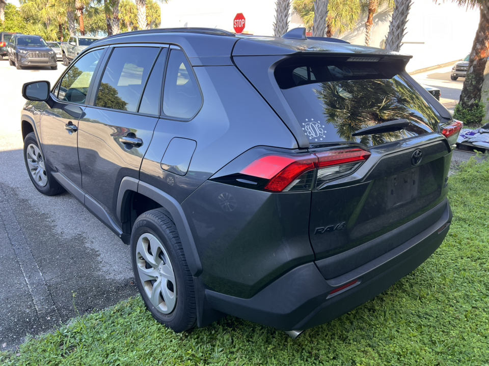 2021 Toyota RAV4 LE 5