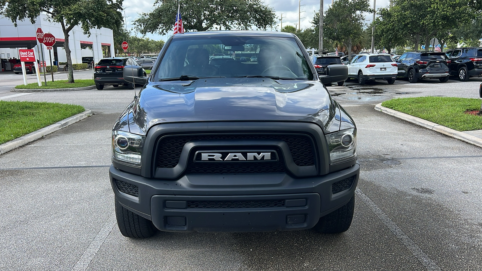 2022 Ram 1500 Classic Warlock 2