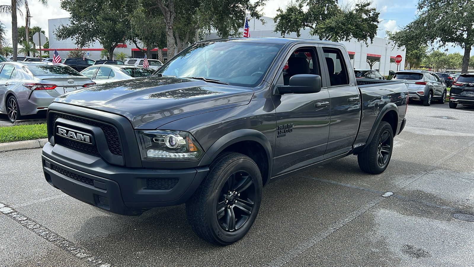 2022 Ram 1500 Classic Warlock 3