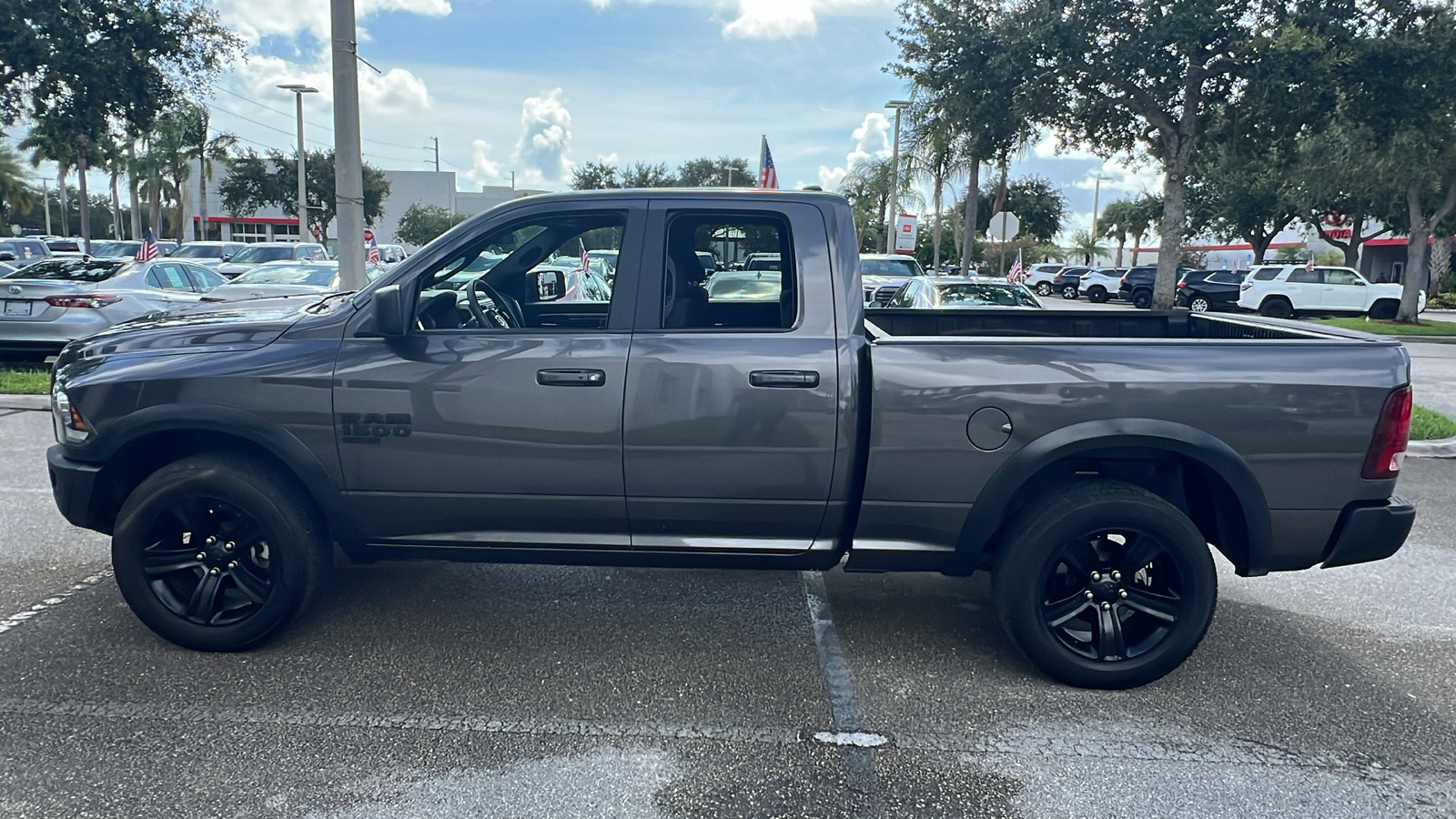 2022 Ram 1500 Classic Warlock 4