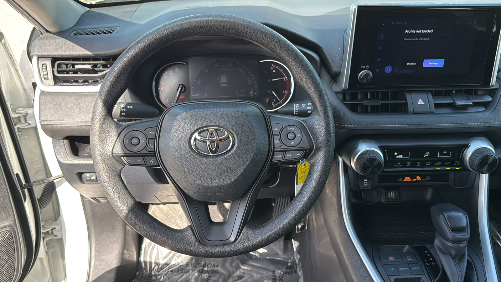 2023 Toyota RAV4 LE 20