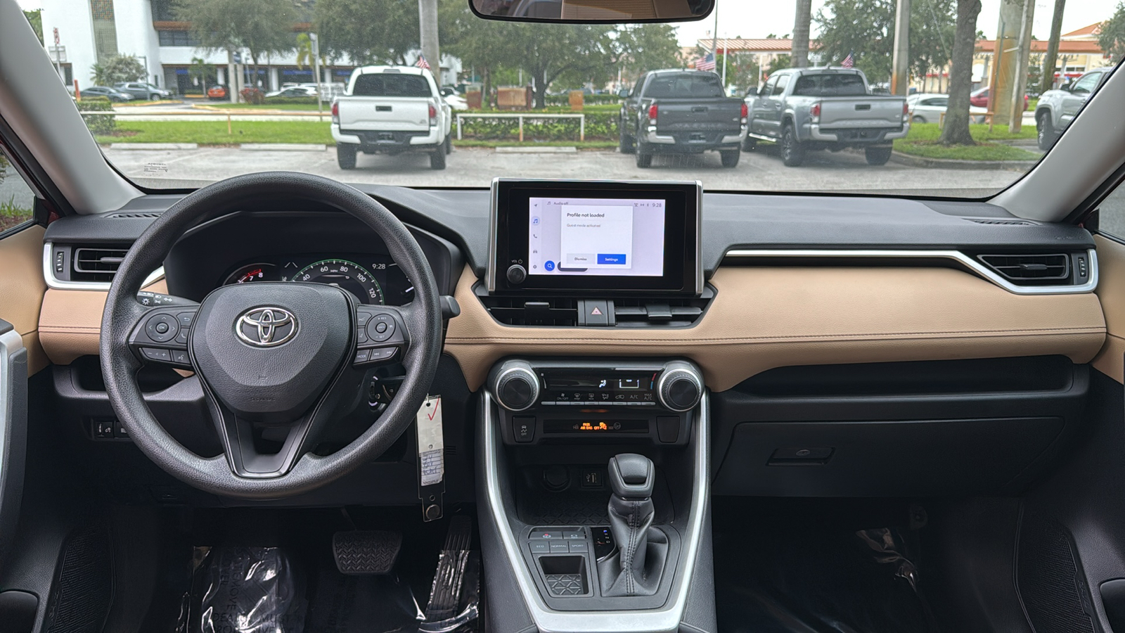 2023 Toyota RAV4 LE 14