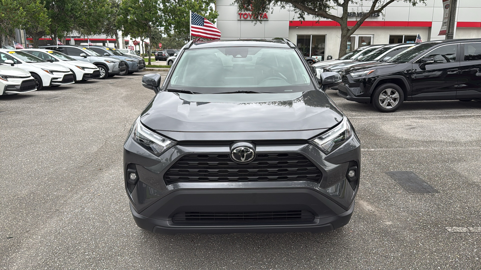 2023 Toyota RAV4 XLE Premium 2