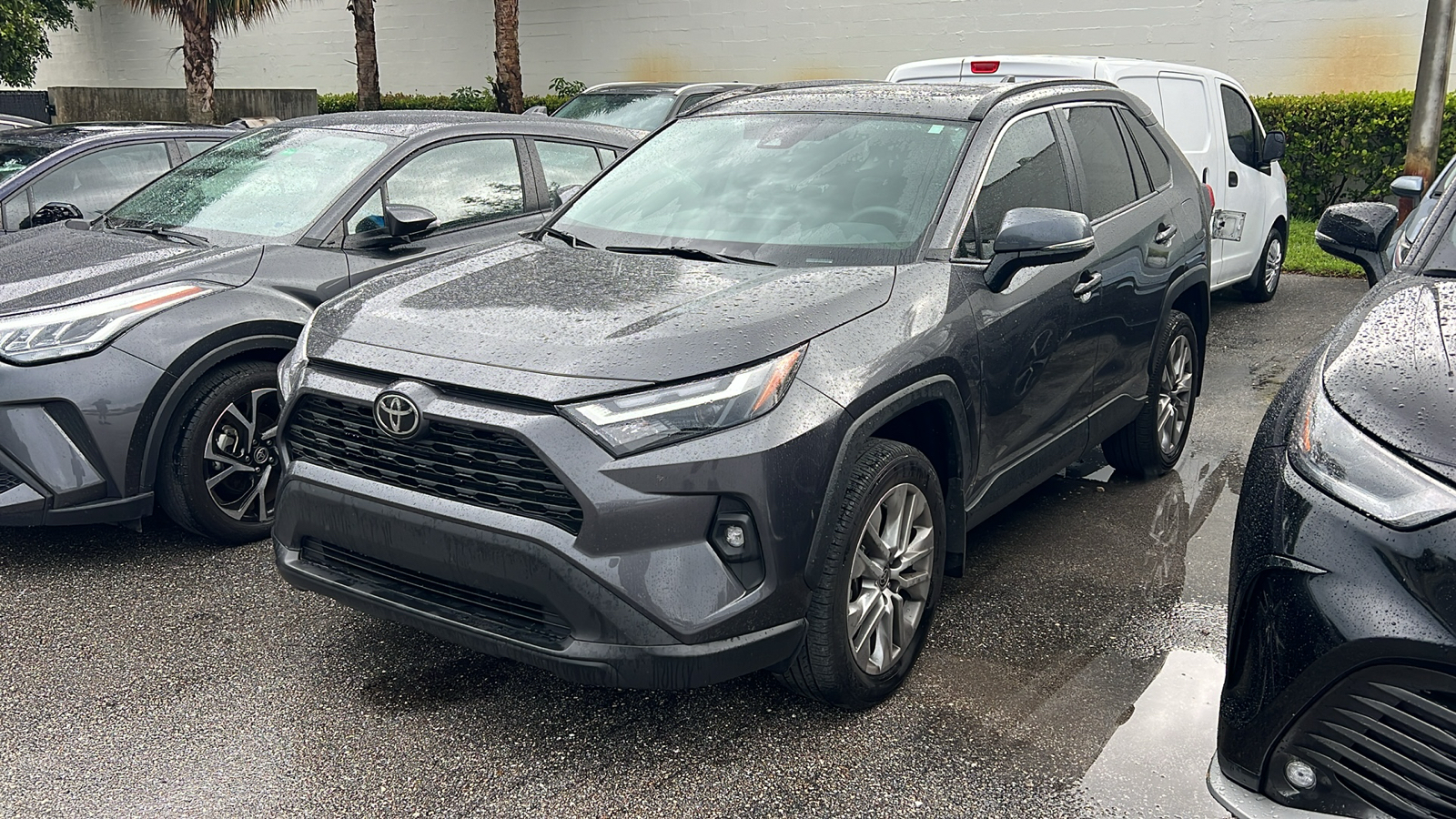 2024 Toyota RAV4 XLE Premium 3