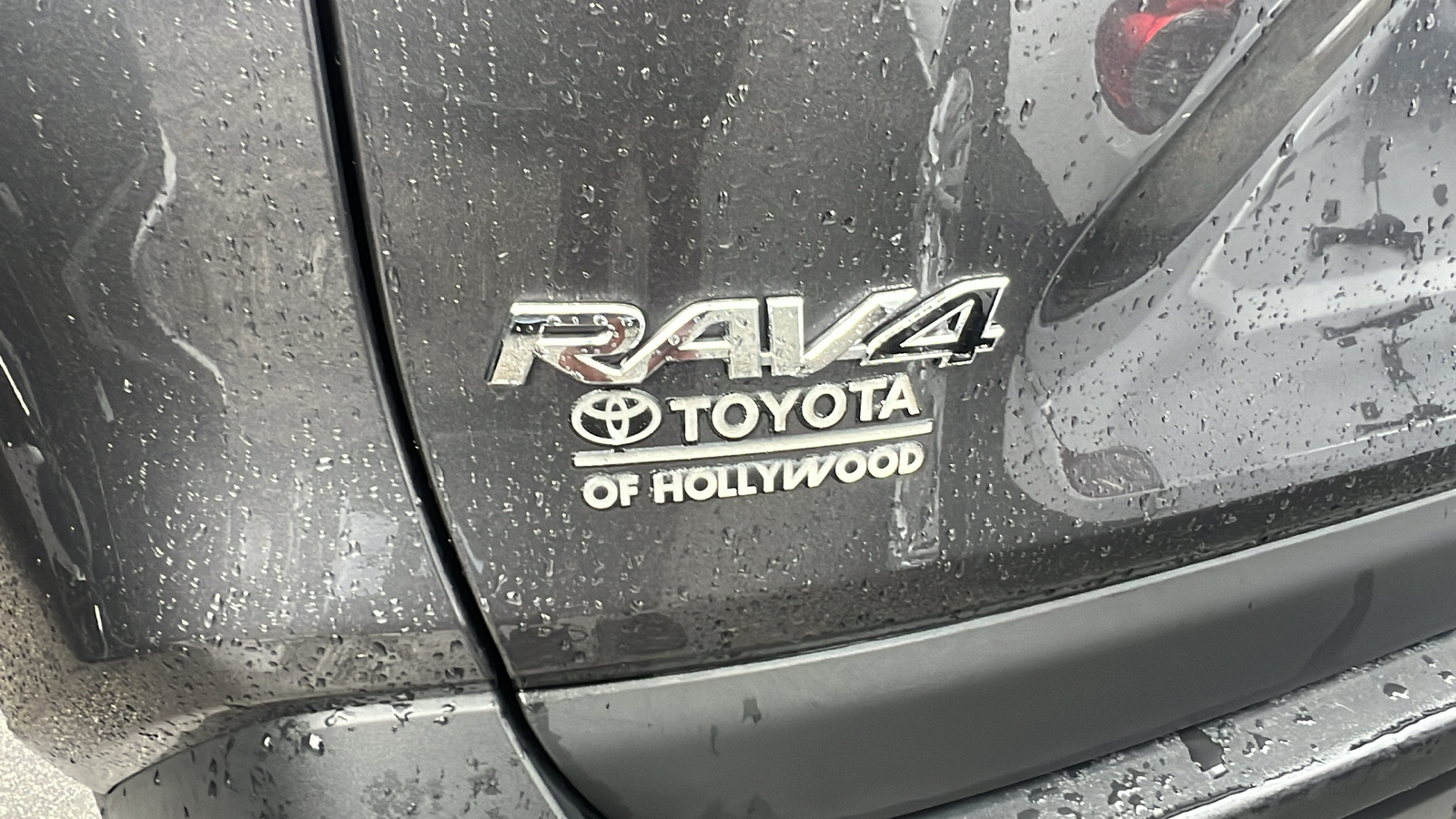 2024 Toyota RAV4 XLE Premium 5