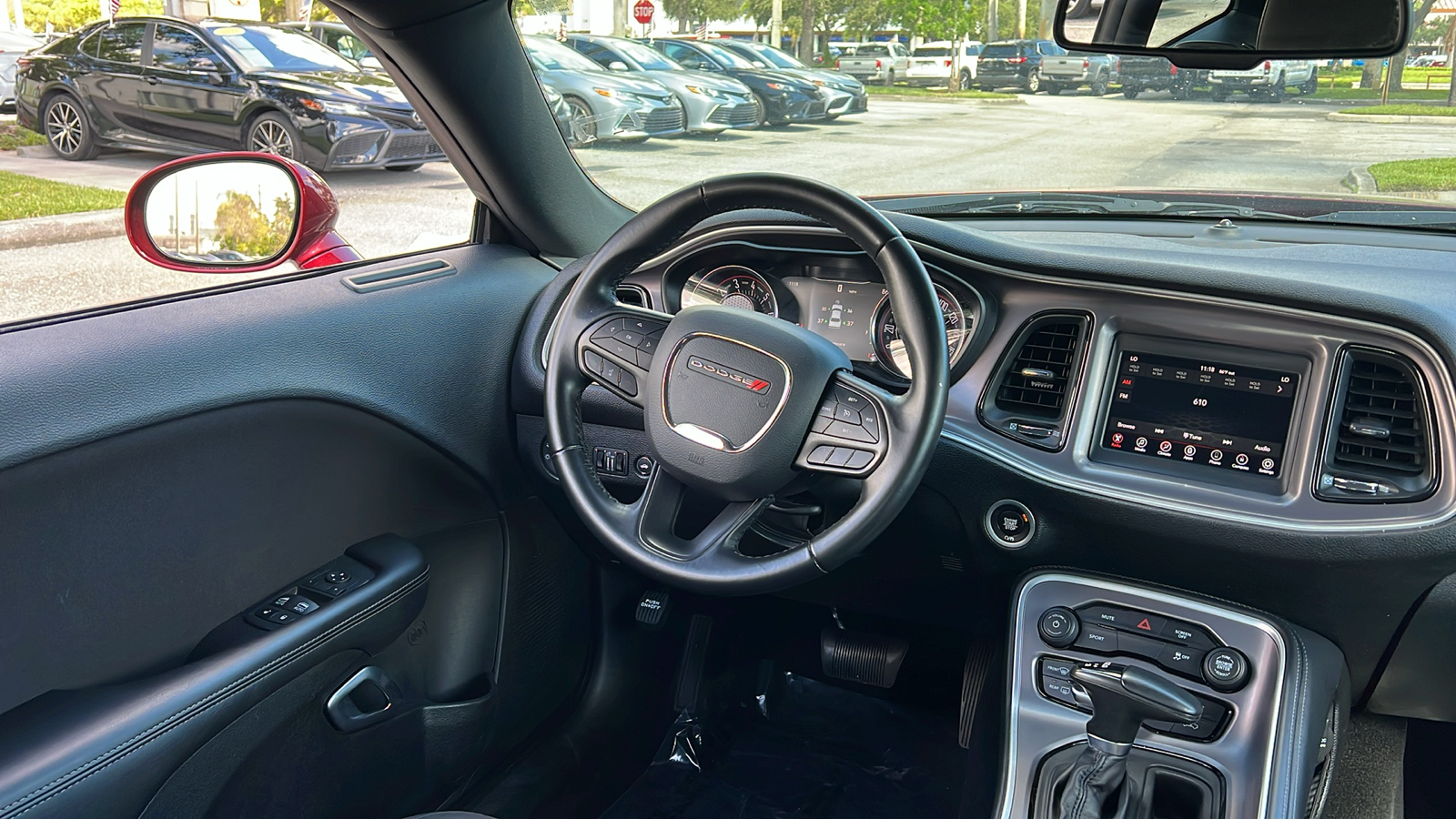 2022 Dodge Challenger SXT 12