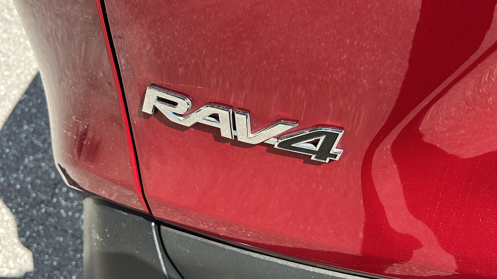 2023 Toyota RAV4 LE 7