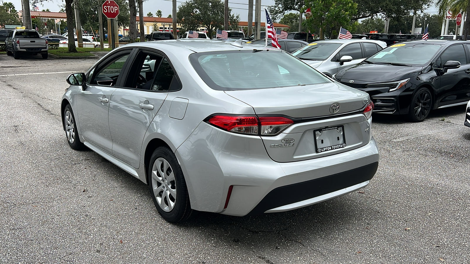 2022 Toyota Corolla LE 5