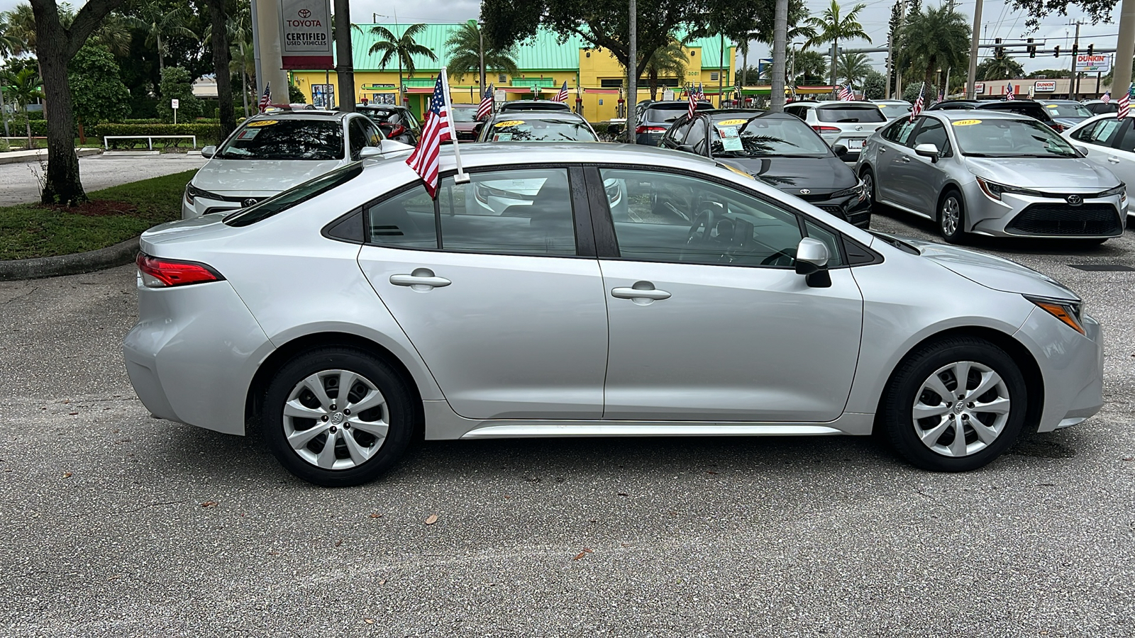 2022 Toyota Corolla LE 11