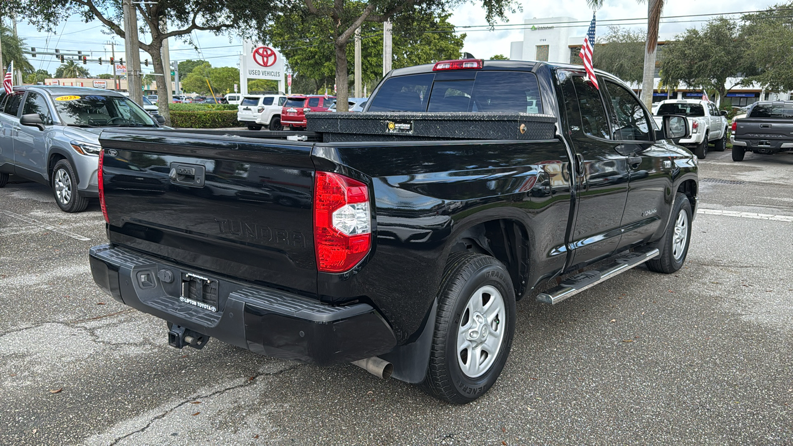 2021 Toyota Tundra SR 8