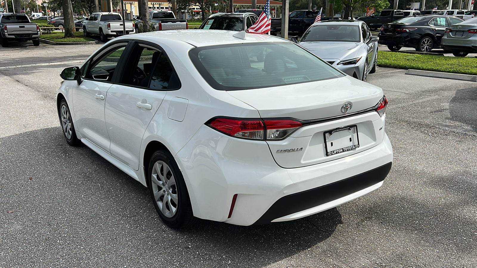 2022 Toyota Corolla LE 5