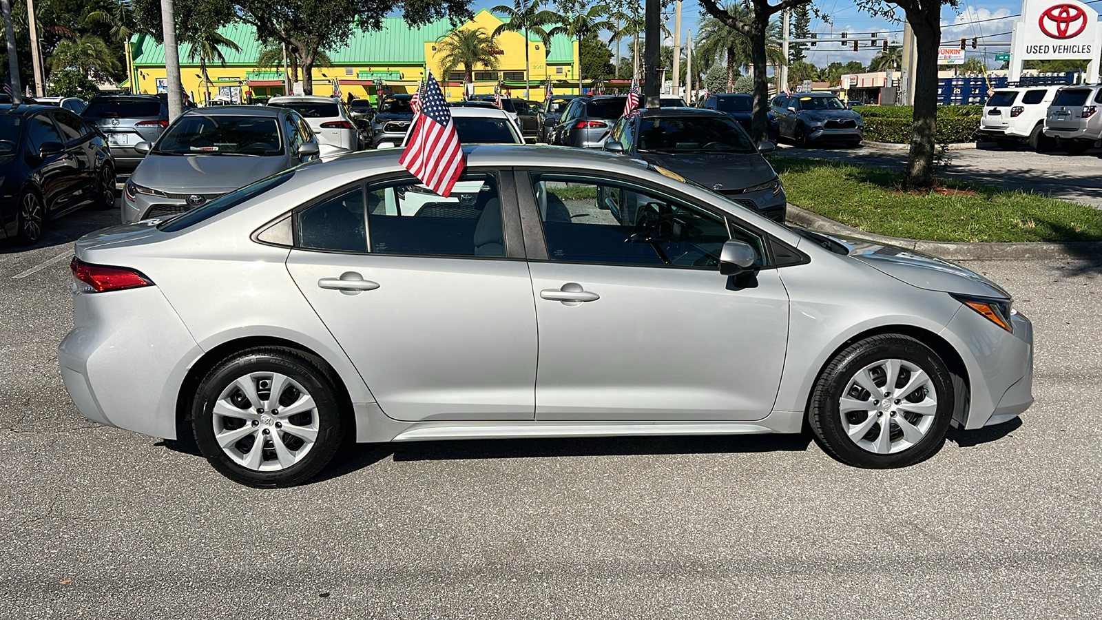 2022 Toyota Corolla LE 11