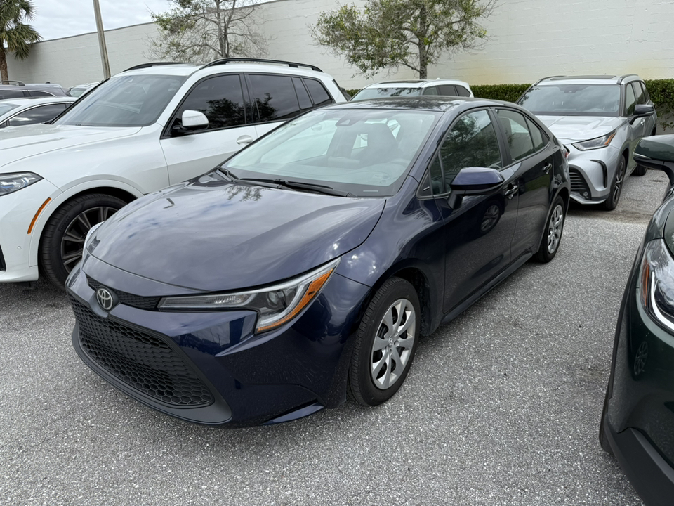 2022 Toyota Corolla LE 3