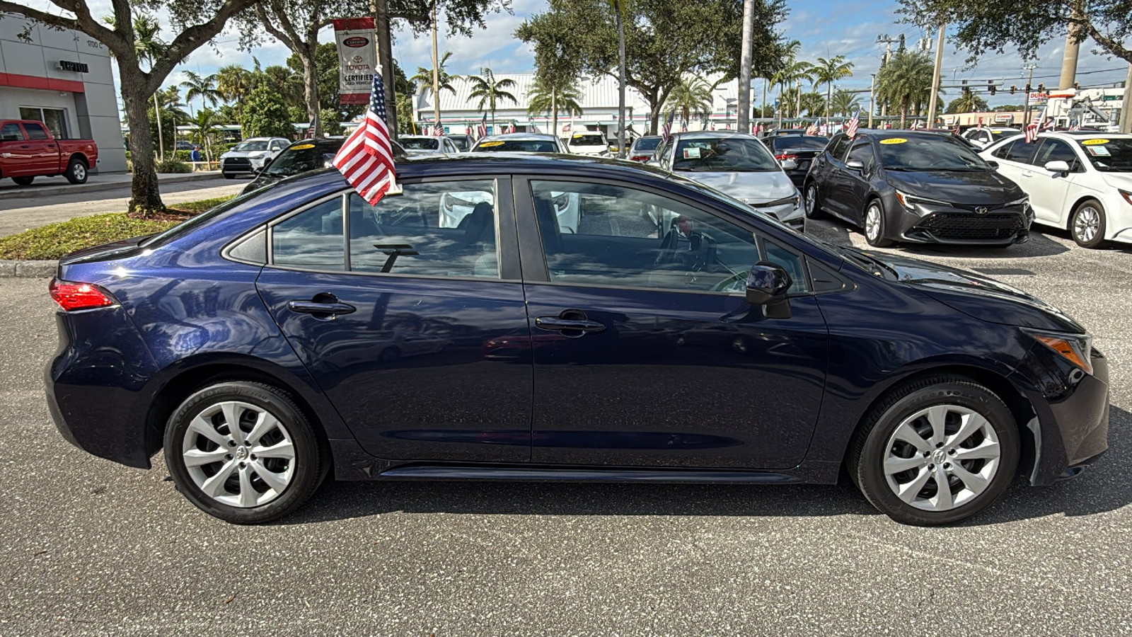 2022 Toyota Corolla LE 11