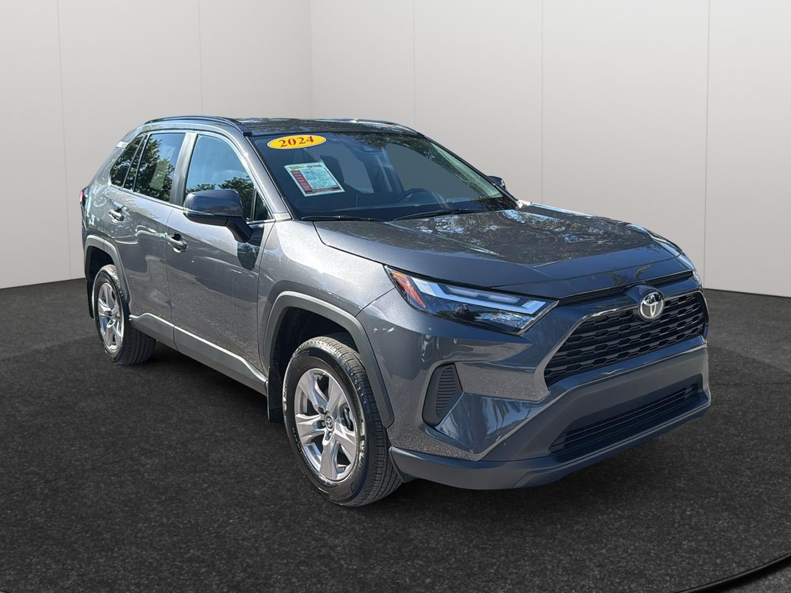 2024 Toyota RAV4 XLE 1