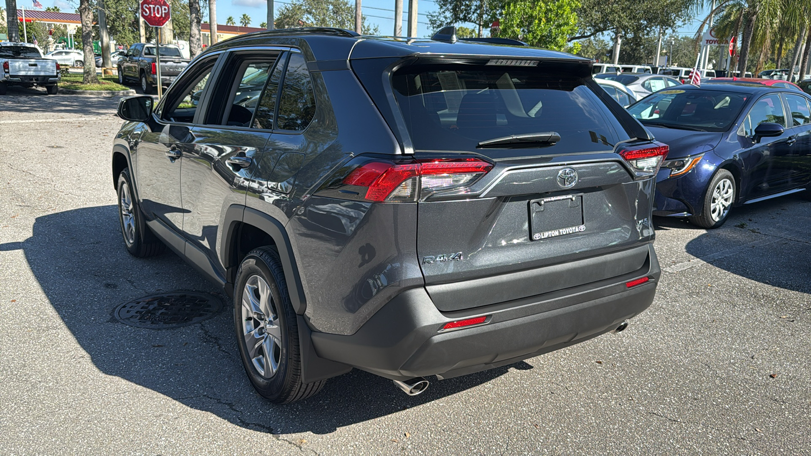 2024 Toyota RAV4 XLE 5