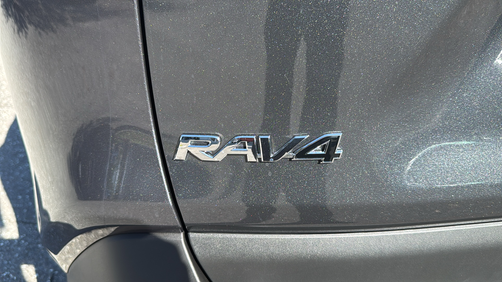 2024 Toyota RAV4 XLE 7