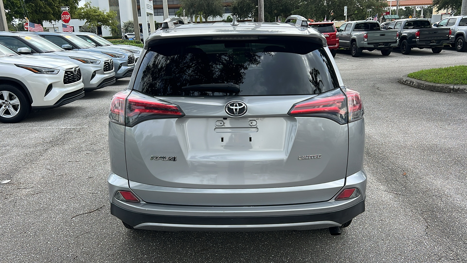 2017 Toyota RAV4 Limited 6