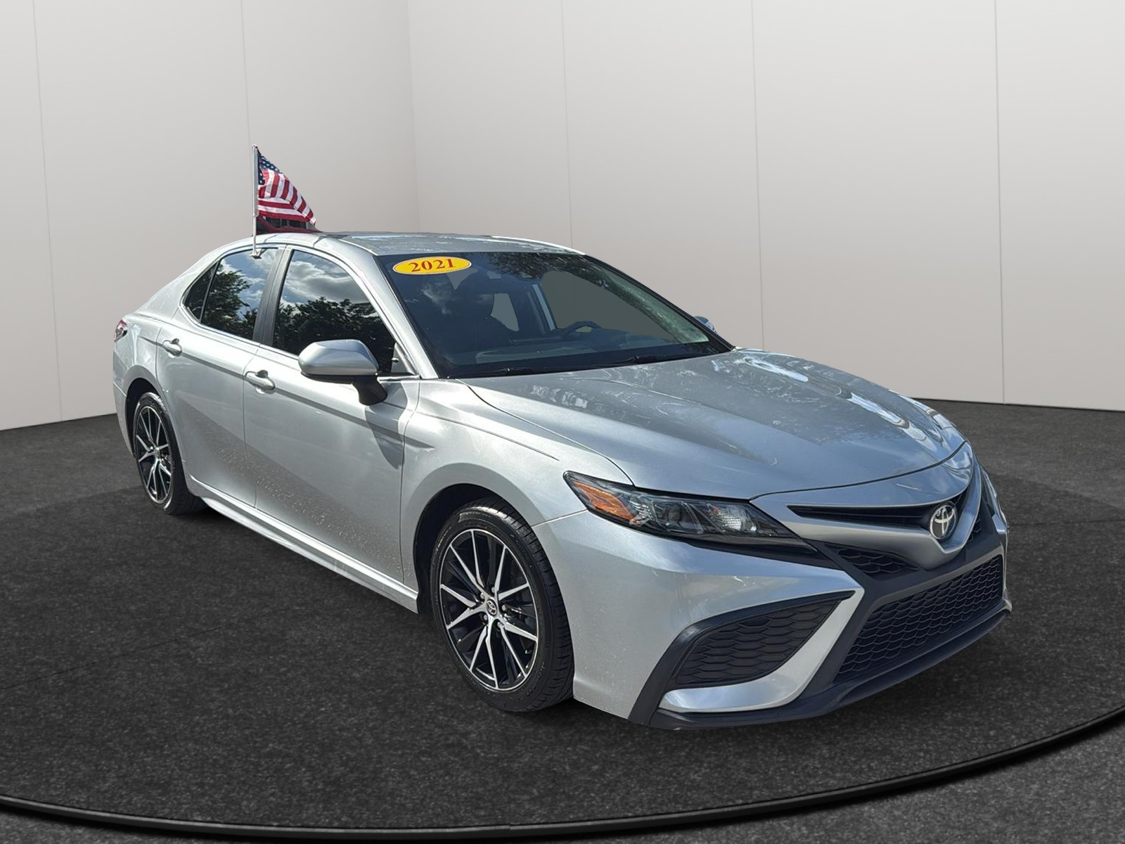 2021 Toyota Camry SE 1