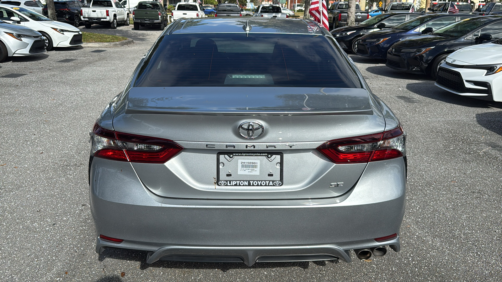 2021 Toyota Camry SE 6