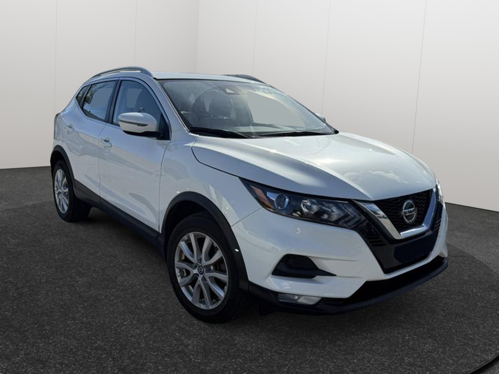 2021 Nissan Rogue Sport SV 1