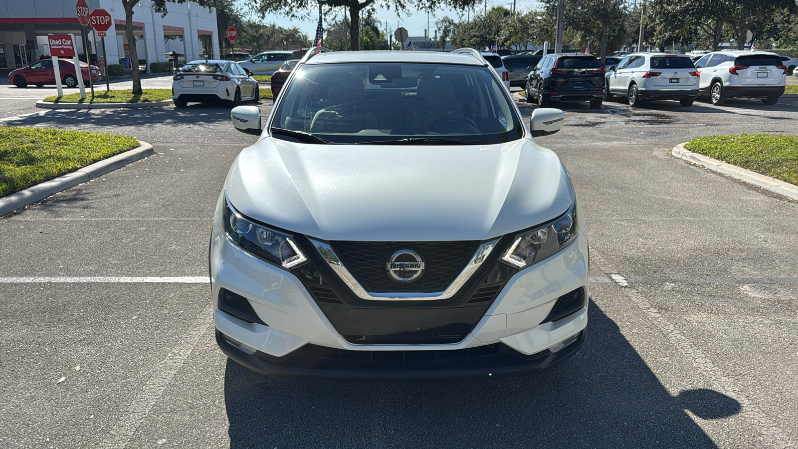 2021 Nissan Rogue Sport SV 12