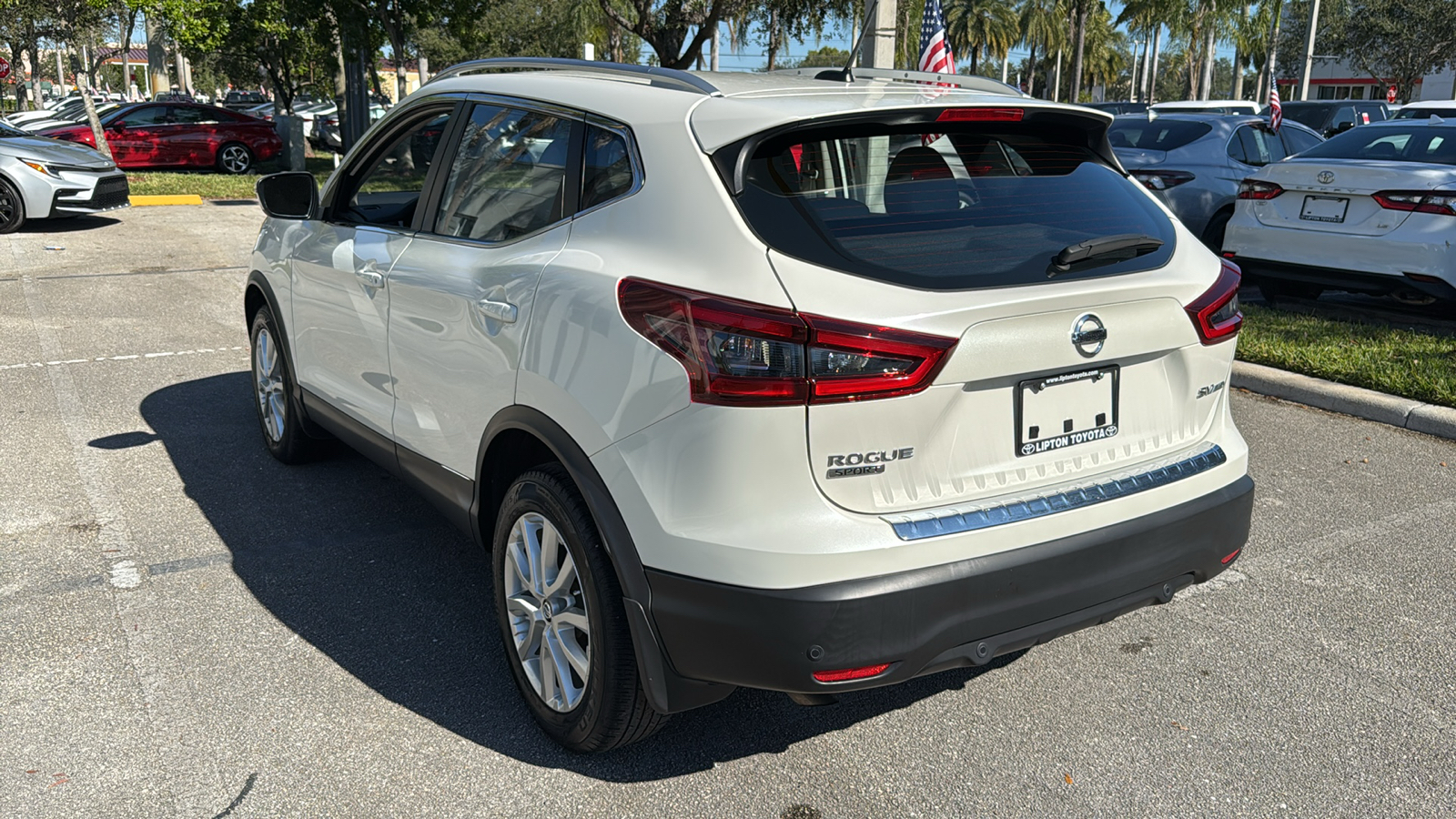 2021 Nissan Rogue Sport SV 15