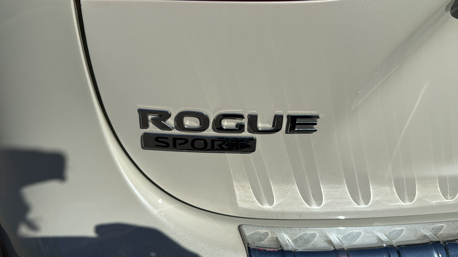 2021 Nissan Rogue Sport SV 17