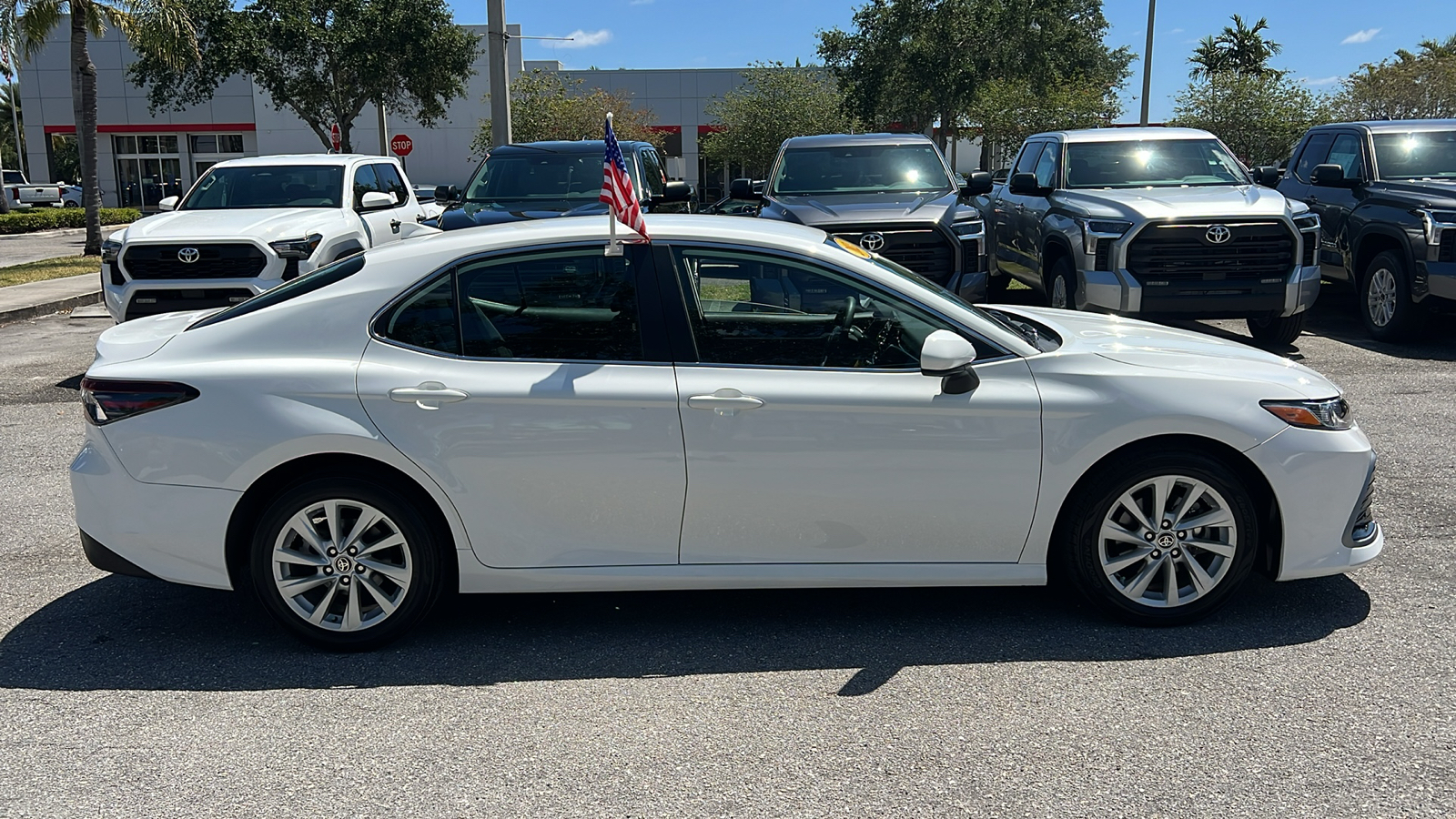 2021 Toyota Camry LE 10