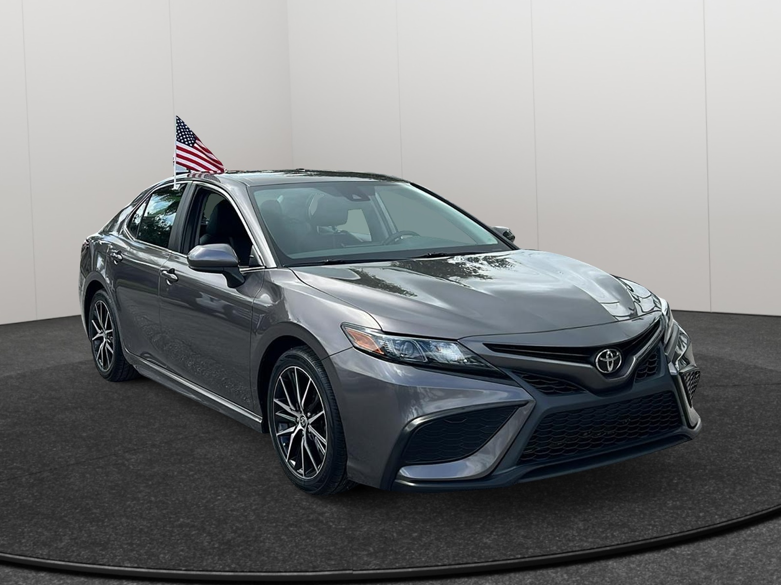 2021 Toyota Camry SE 1