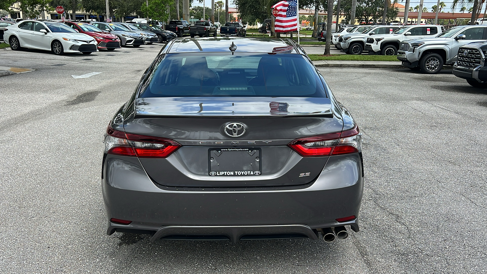 2021 Toyota Camry SE 6