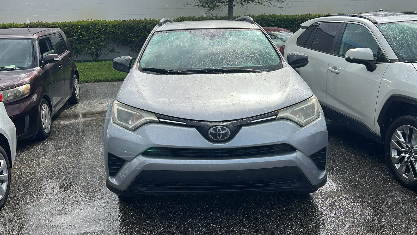 2018 Toyota RAV4 LE 2