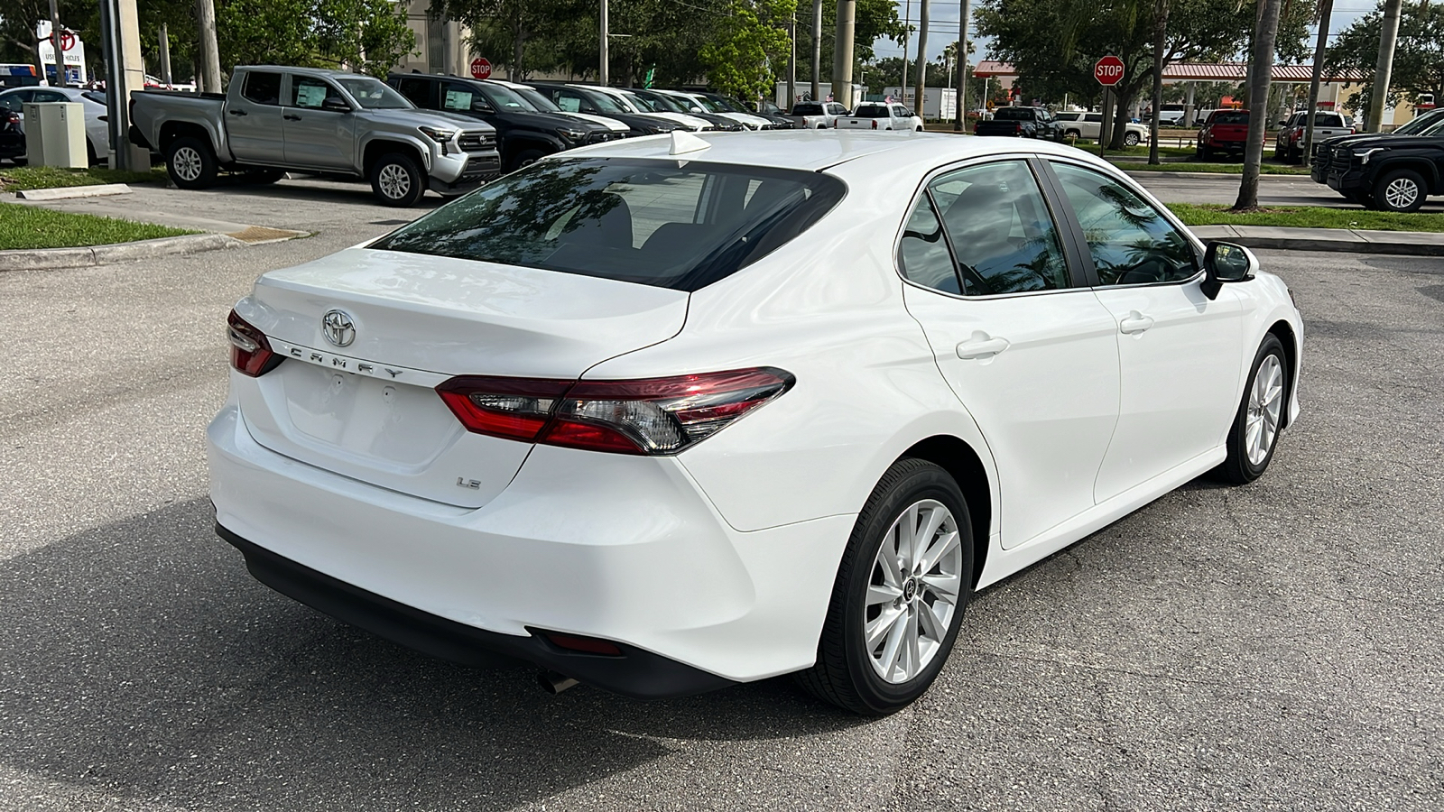 2021 Toyota Camry LE 9