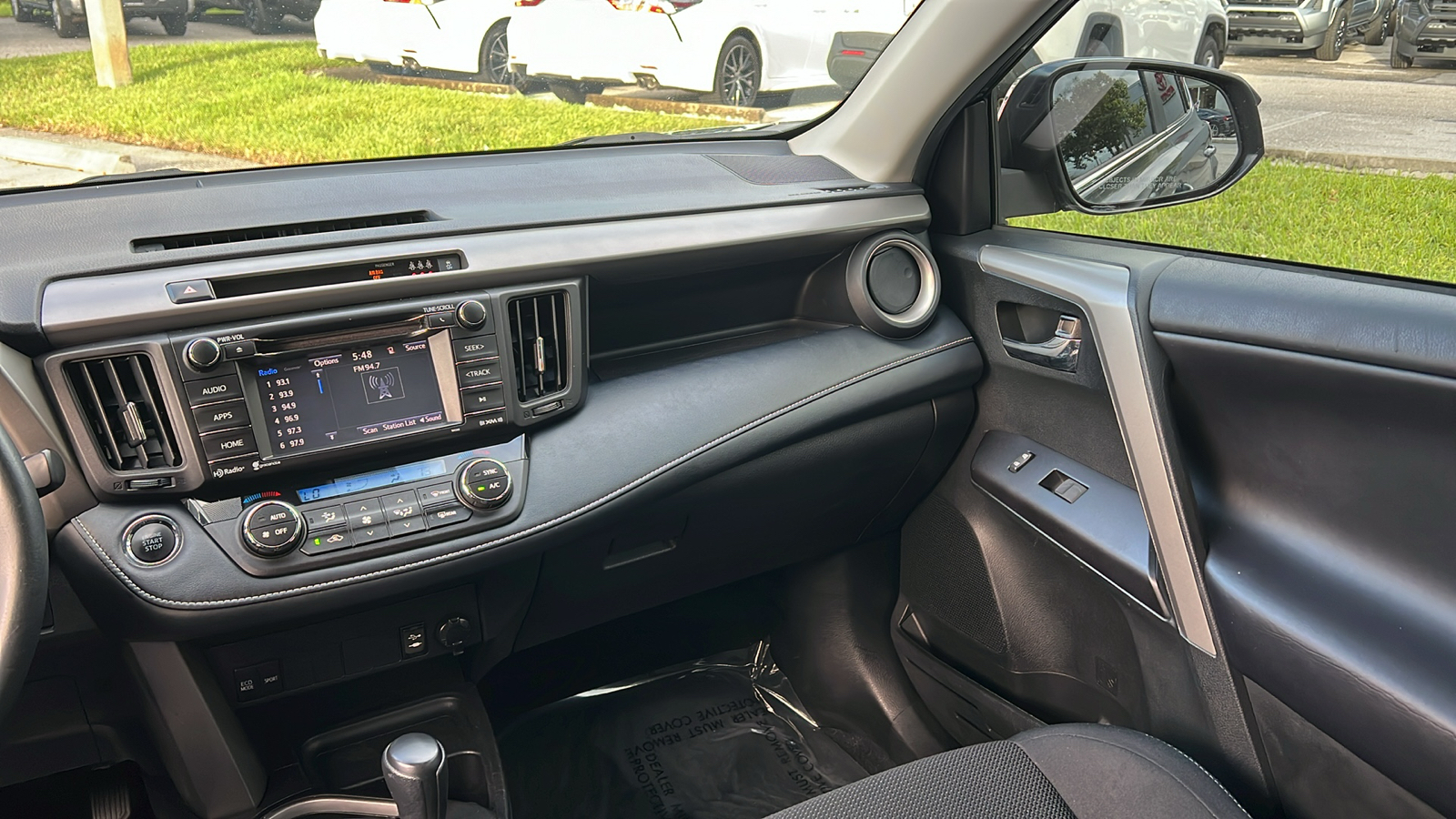 2018 Toyota RAV4 XLE 15