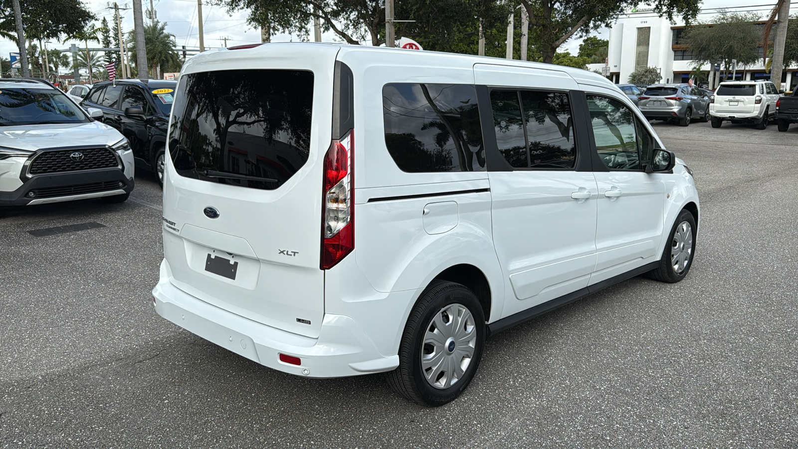 2022 Ford Transit Connect XLT 10