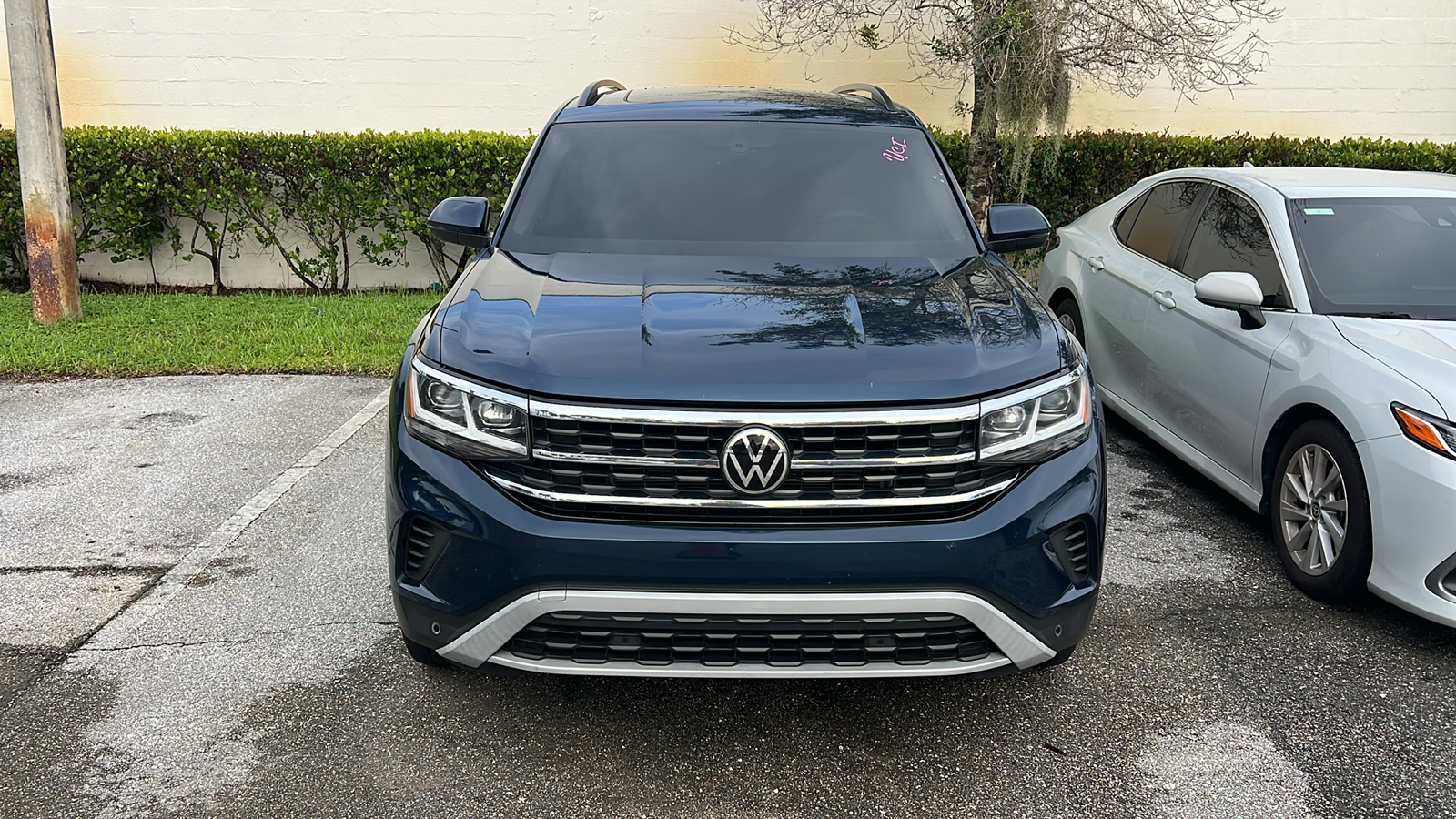 2022 Volkswagen Atlas 2.0T SE w/Technology 2