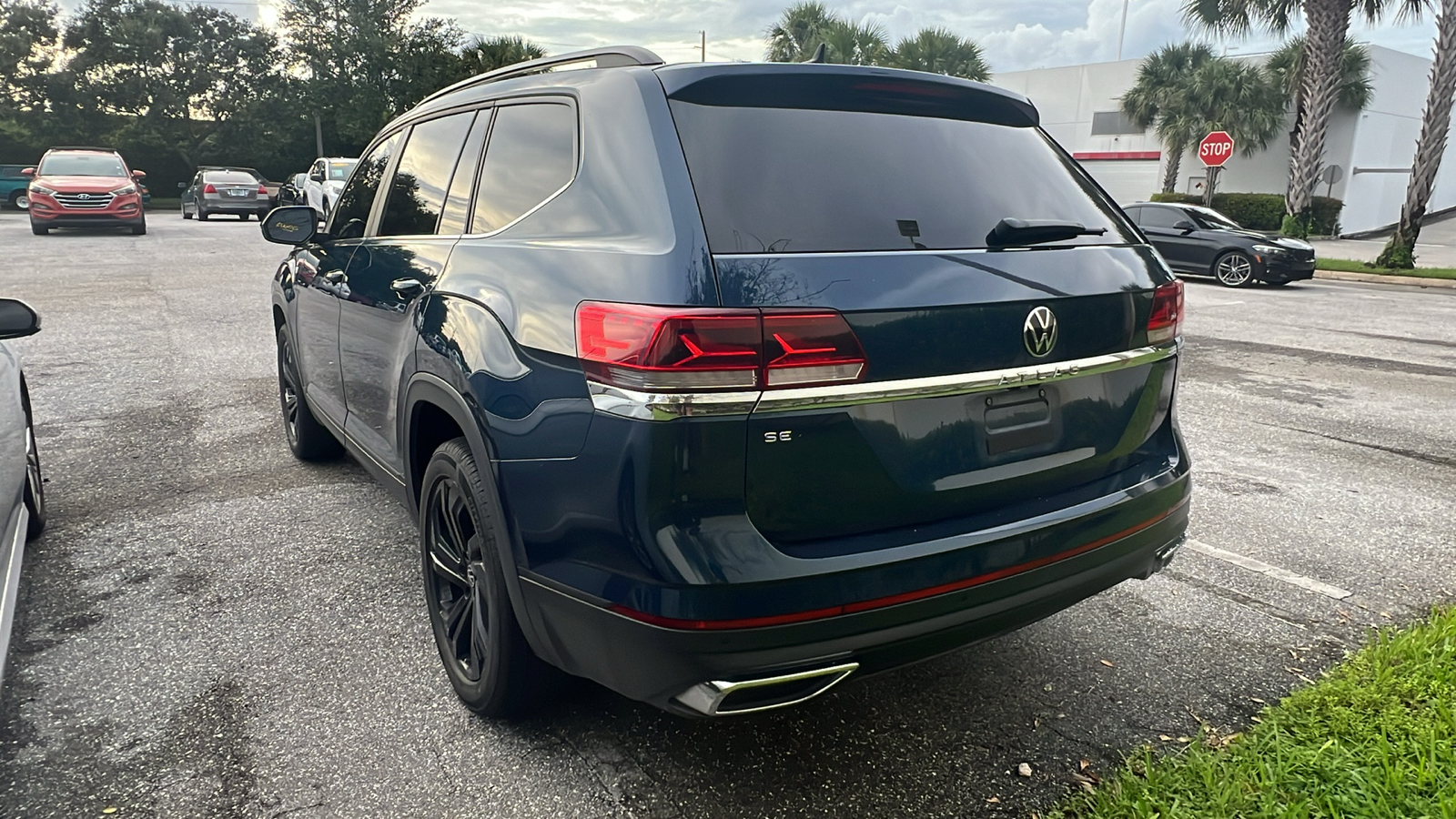 2022 Volkswagen Atlas 2.0T SE w/Technology 4