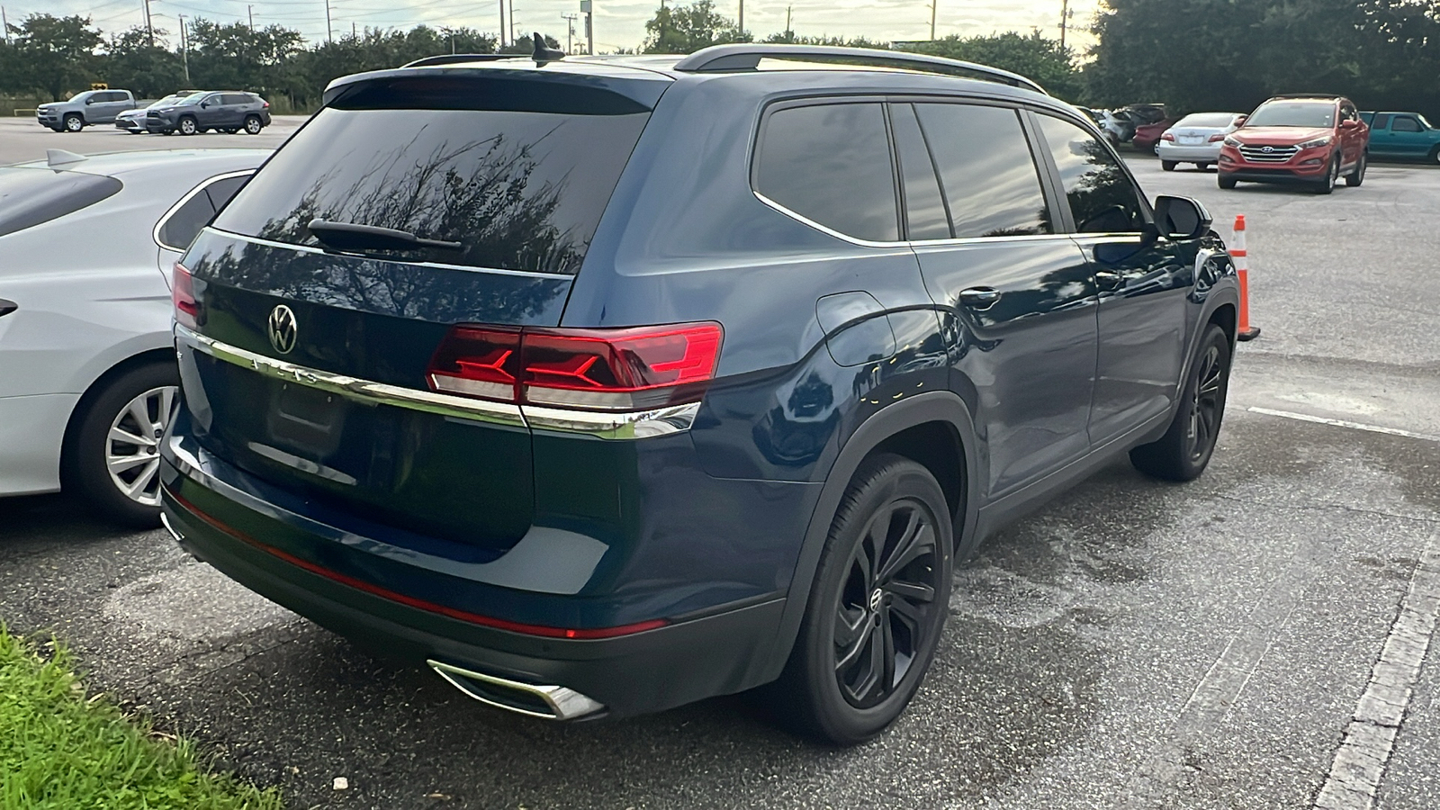 2022 Volkswagen Atlas 2.0T SE w/Technology 7