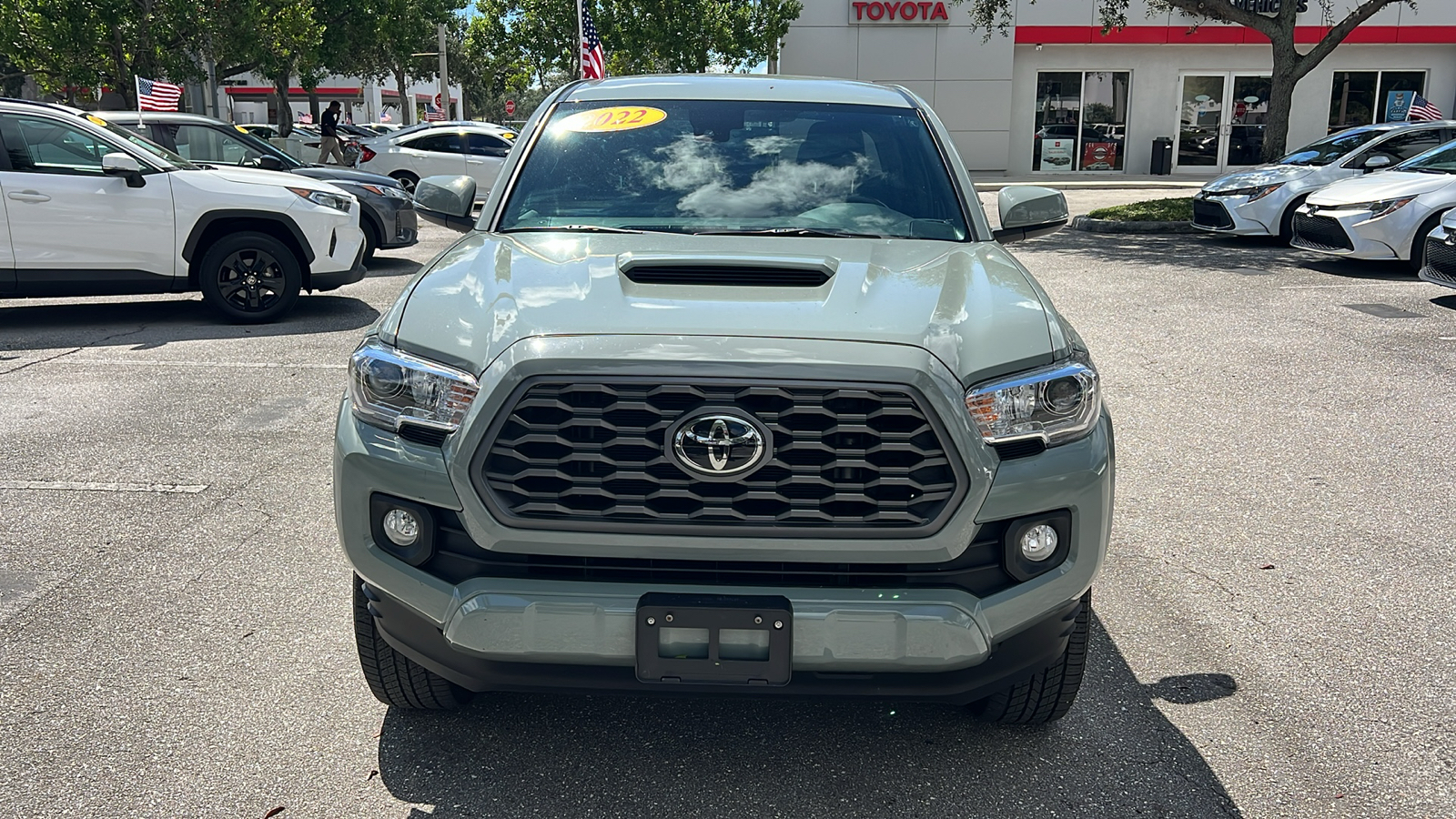 2022 Toyota Tacoma TRD Sport 2