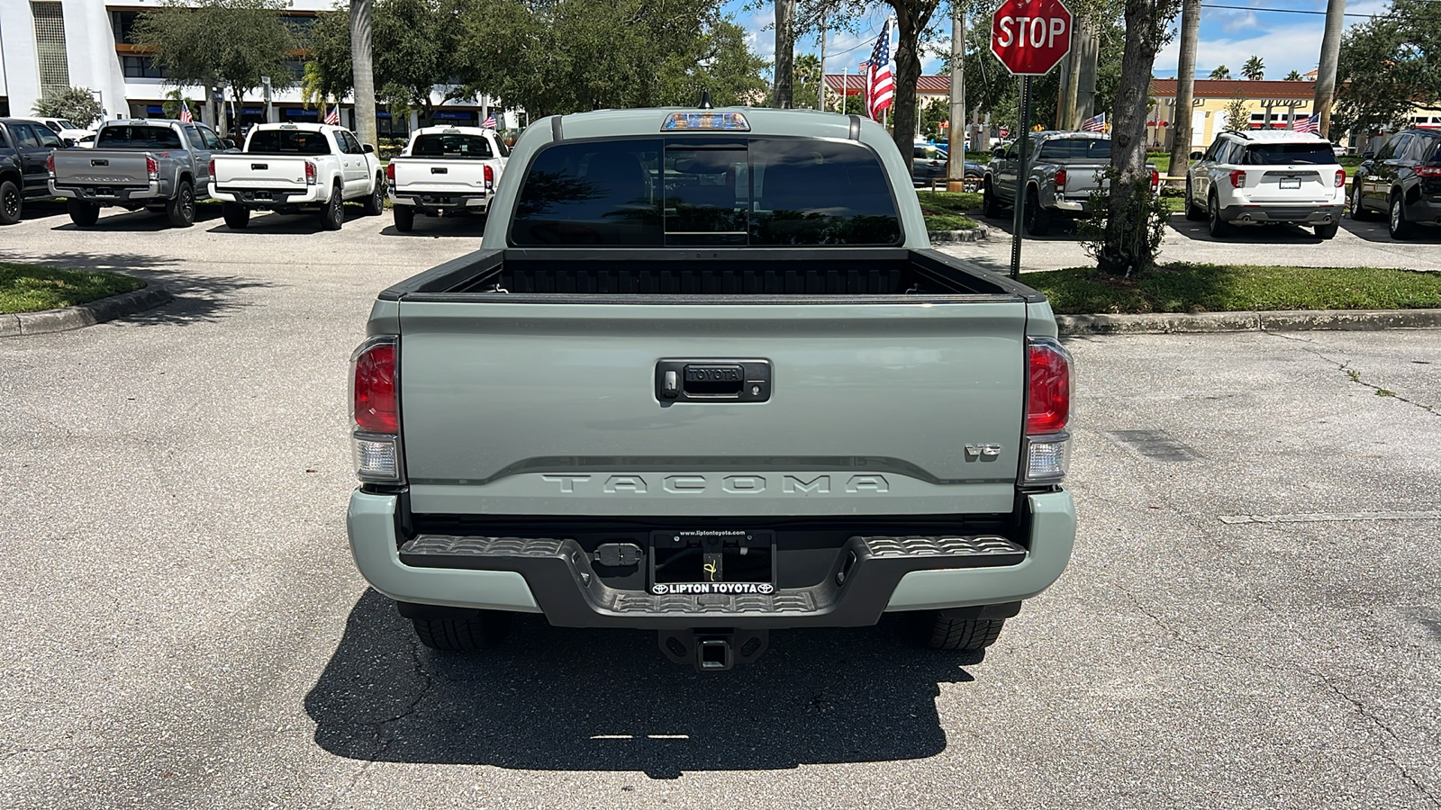 2022 Toyota Tacoma TRD Sport 6