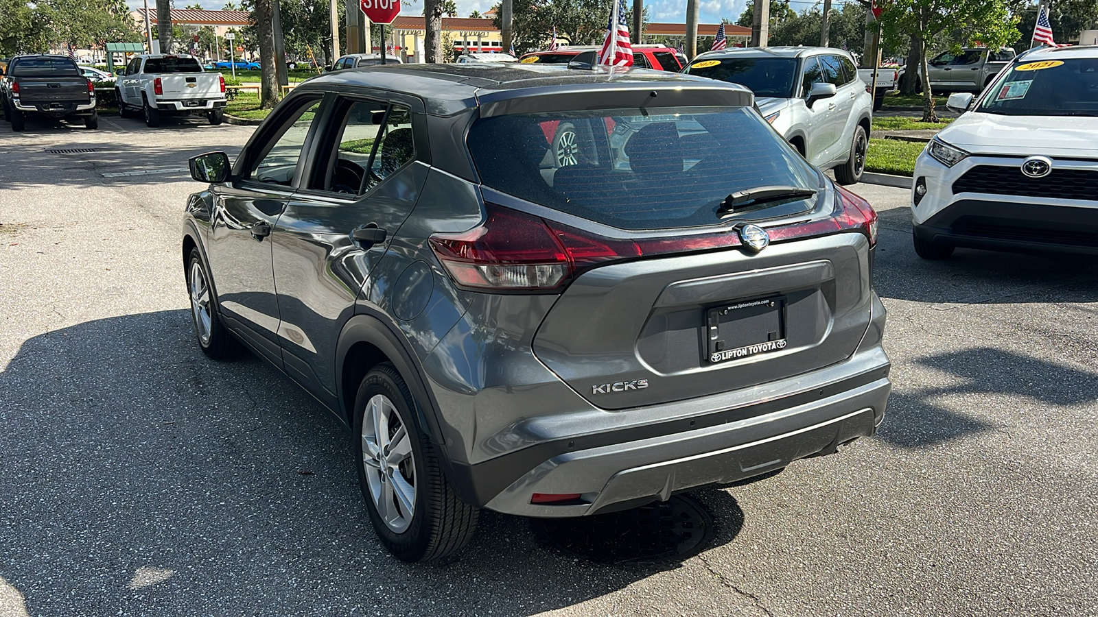 2021 Nissan Kicks S 5