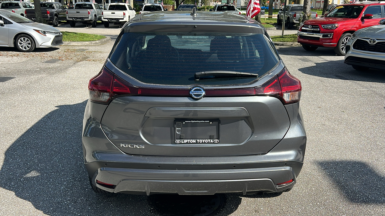 2021 Nissan Kicks S 6