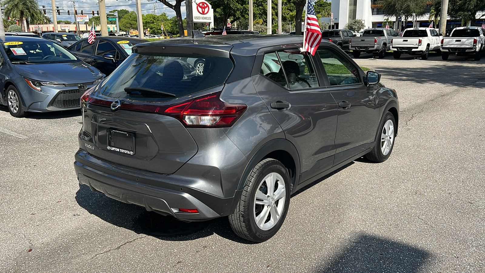 2021 Nissan Kicks S 9