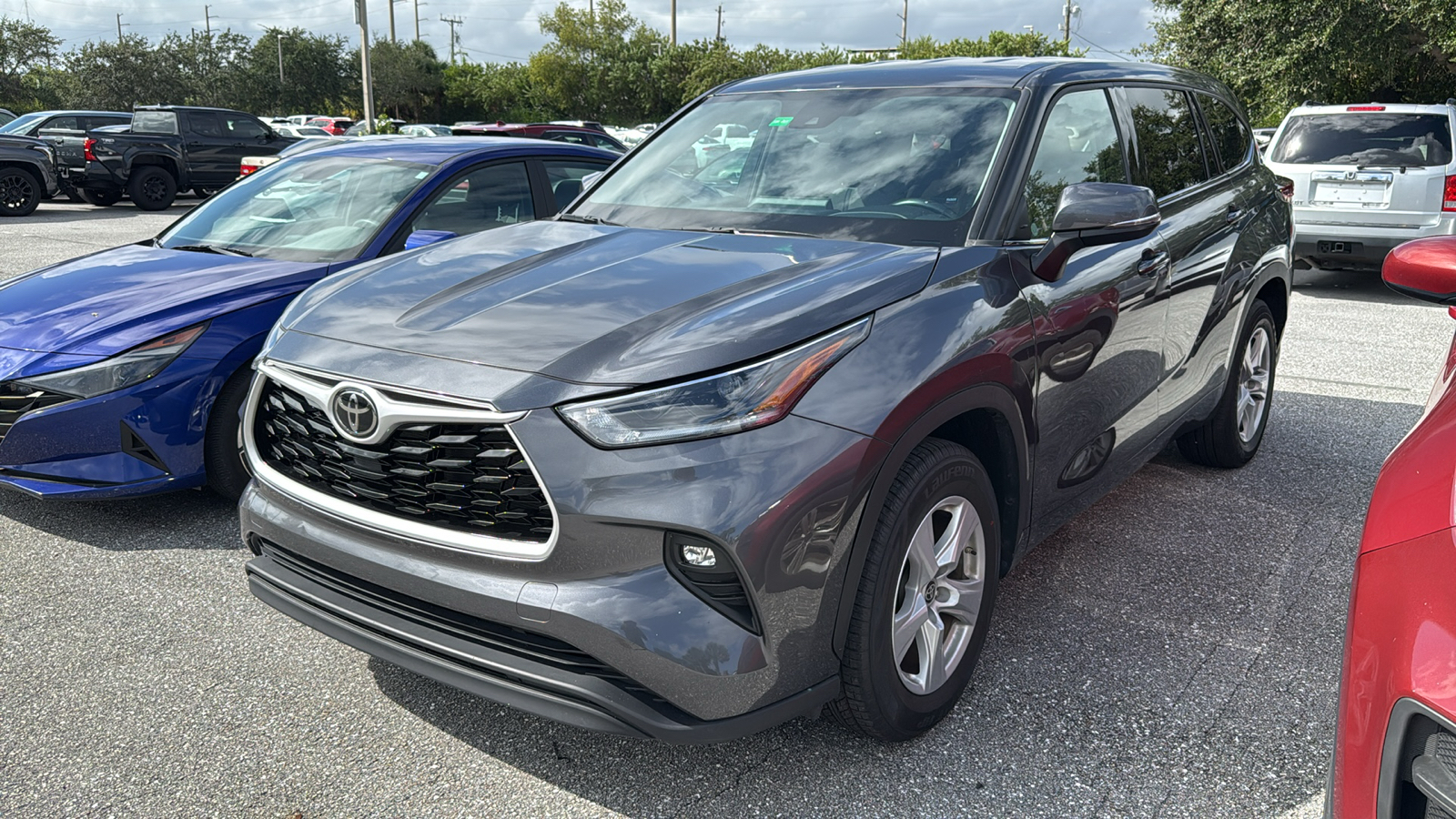 2021 Toyota Highlander LE 3