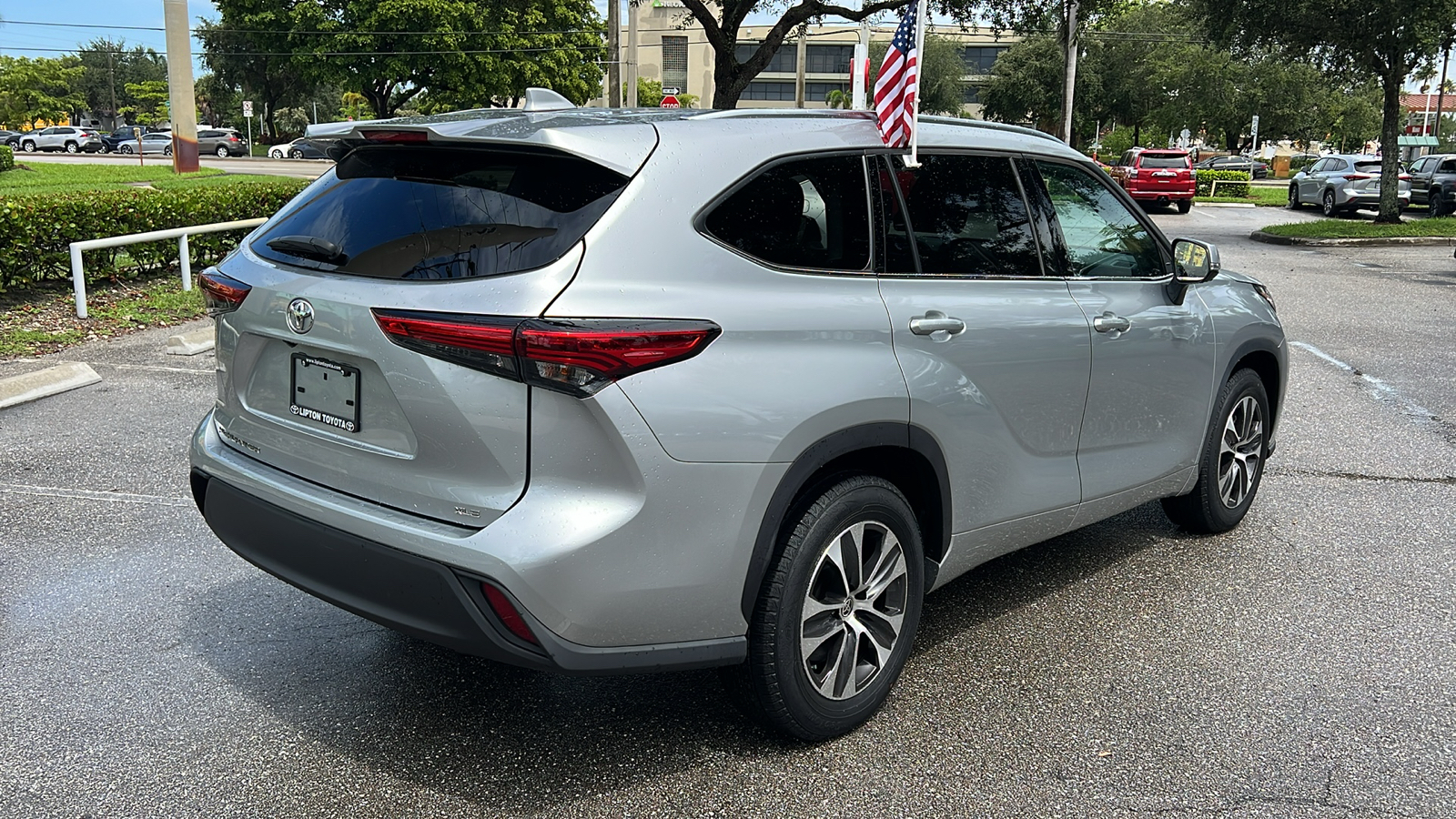 2021 Toyota Highlander XLE 11